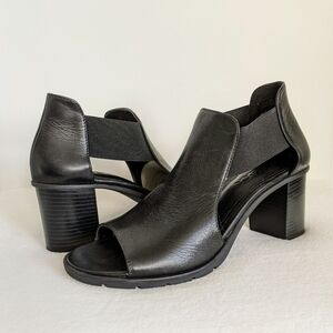 THE FLEXX Sandal Leather Open Toe Elastic Side Strap Block Heel Black 9.5 NIB